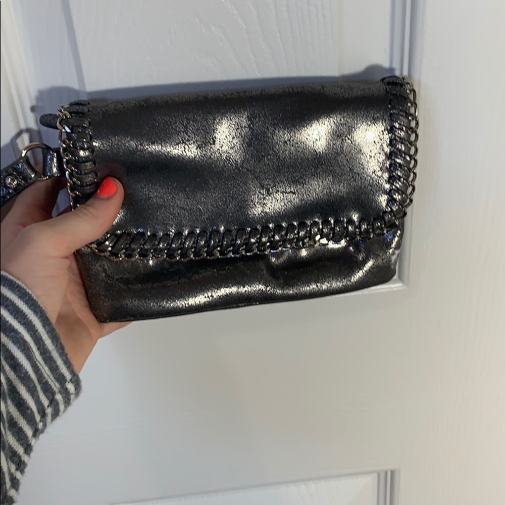 Silver clutch